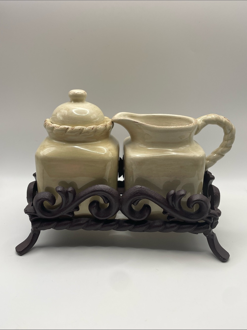 Artimino Tuscan Countryside Cream - Creamer, Sugar Jar and Metal Holder